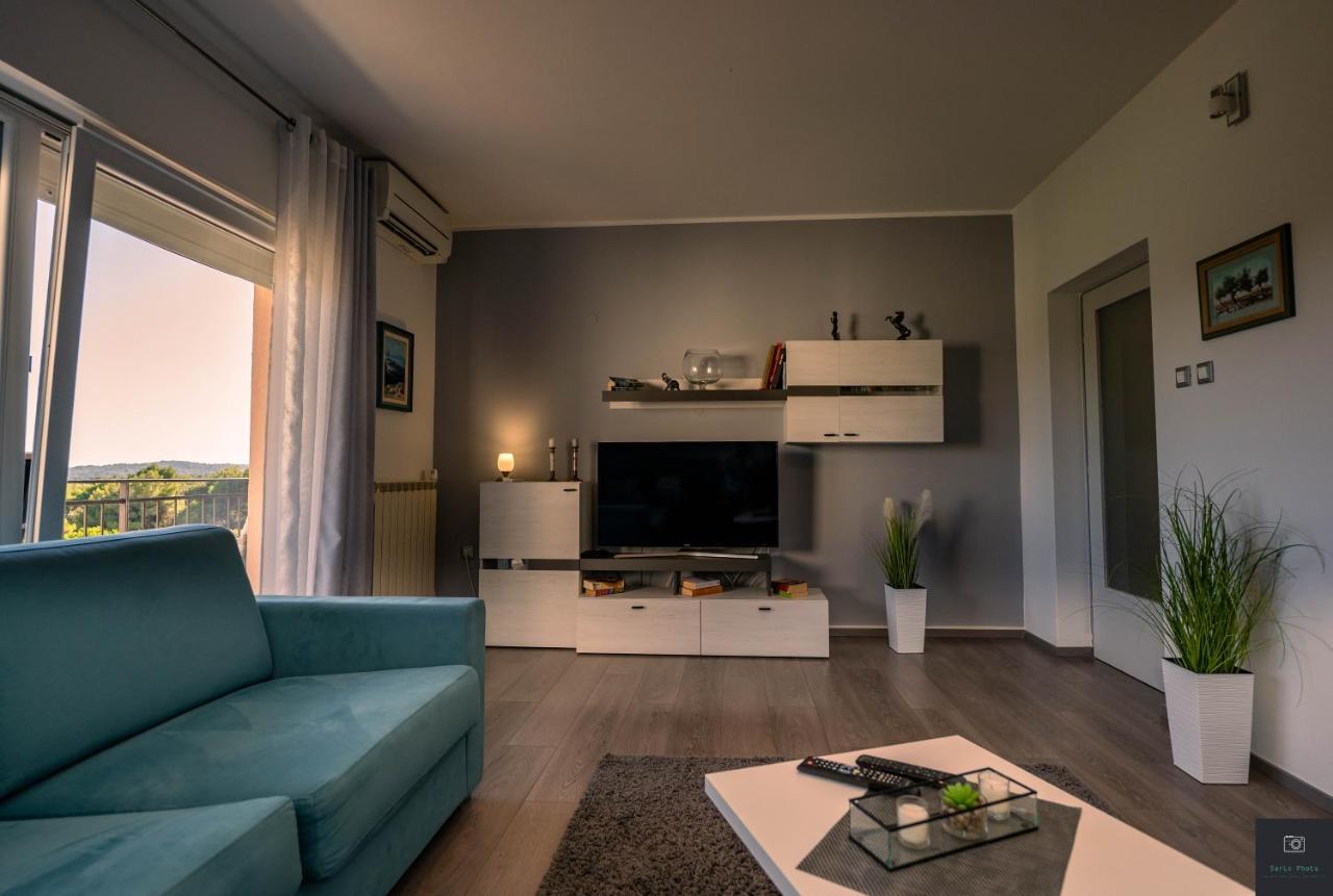 Apartman Nino Pula Exterior foto
